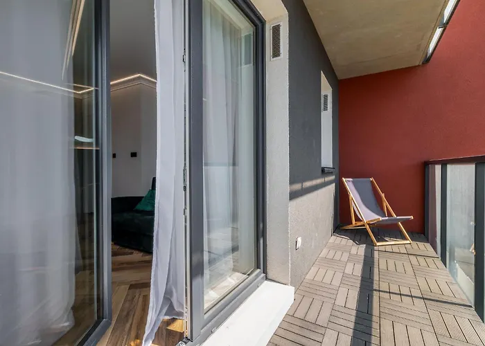 Rentplanet - Halo * Vratislav